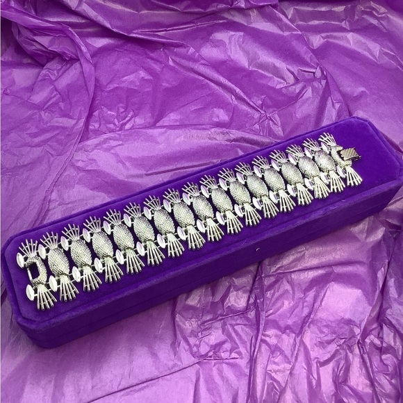 Sarah Coventry Simply Elegant Bracelet 1962 Vintage - Picture 6 of 9